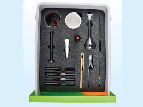 高中物質的基礎實驗箱